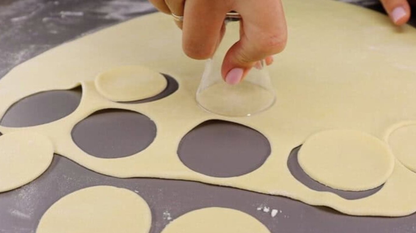 тісто для пельменів, яке не розварюється