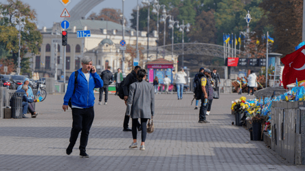 Дедалі більше українців хочуть переговорів з РФ уже зараз — результати опитування - 290x160