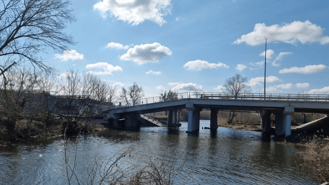 Между Житомиром и Киевом восстановили 60-метровый мост