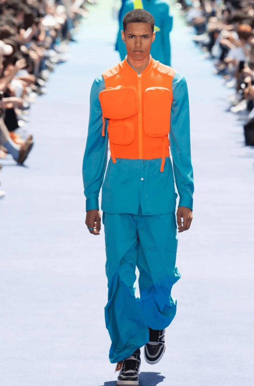 Нестандартний одяг досі актуальний