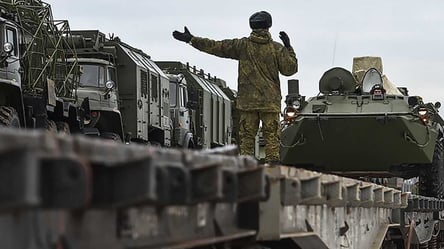 Россия перебрасывает военную технику из Беларуси на Донбасс: подробности - 285x160