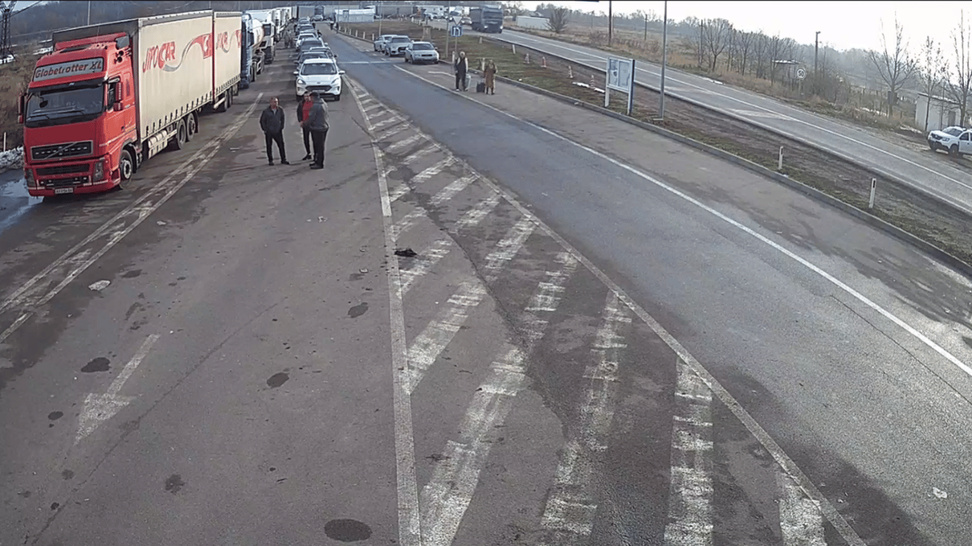 Ситуация на границе — на трассе Одесса — Рени затруднено движение транспорта