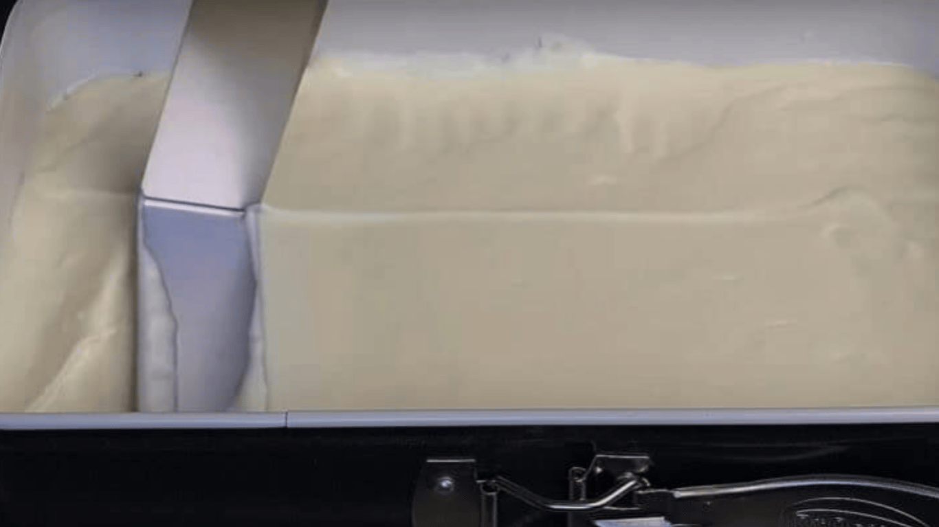 рецепт з фото ніжного десерту зі сметанним кремом