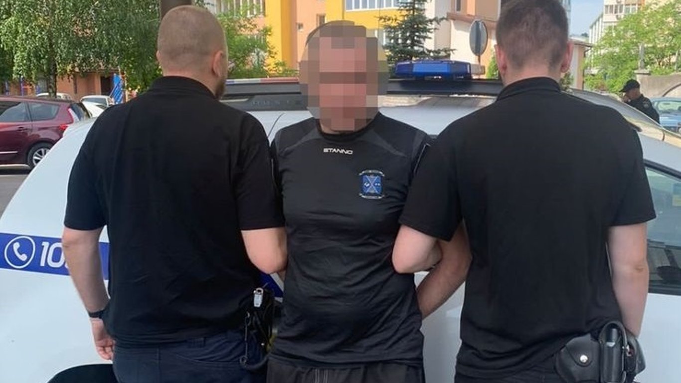 У Львові затримали чоловіка, який погрожував підірвати житловий будинок