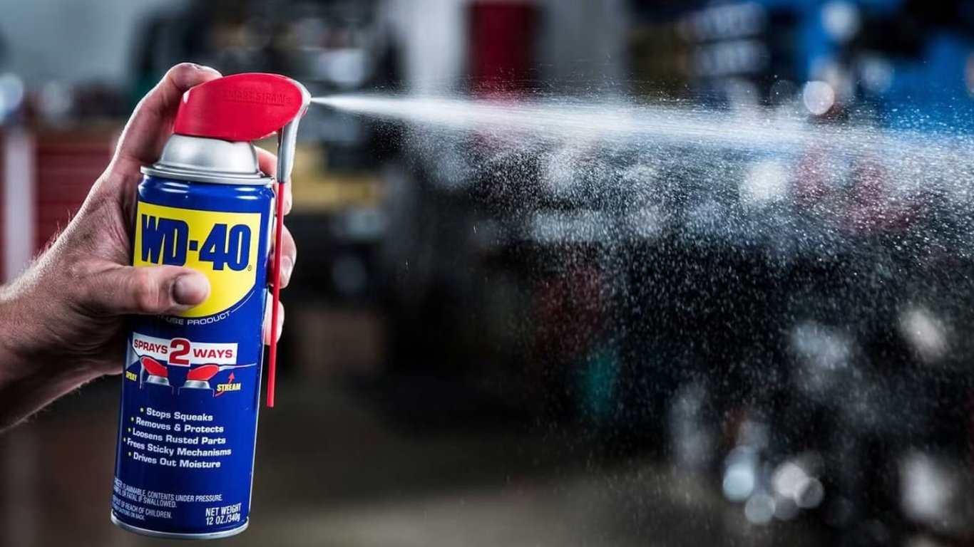 Почему WD-40 может быть опасным для автомобиля