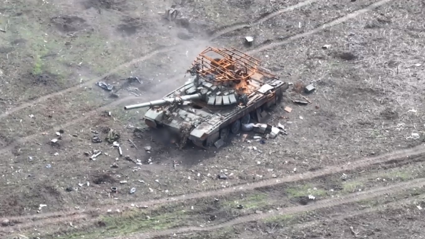 Бойцы бригады ОК "Юг" разрушают технику и склады окупантов, защищая государство