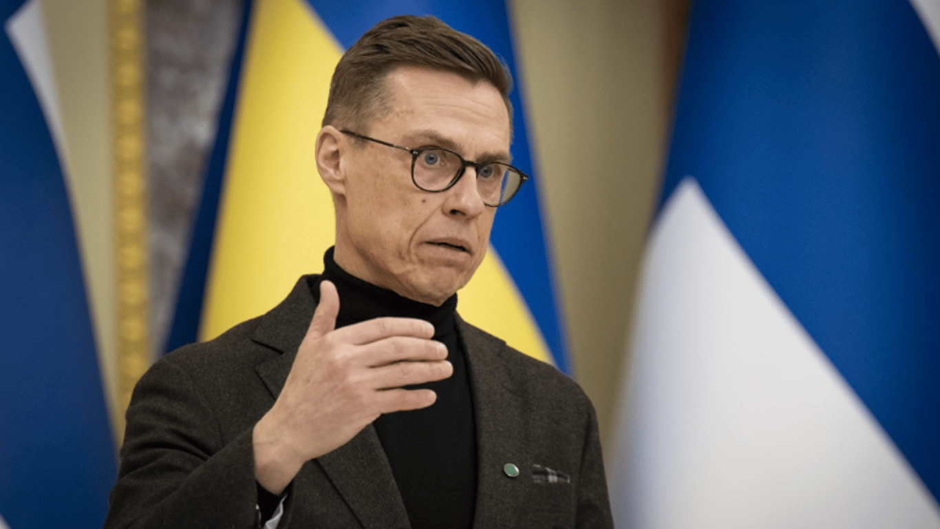 Президент Фінляндії прокоментував удари України по російських НПЗ