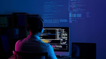 Ukrainian hackers wipe government servers in occupied Crimea - 285x160