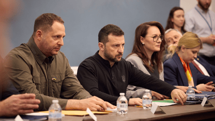 Ермак написал заявление об отставке, — Зеленский - 285x160