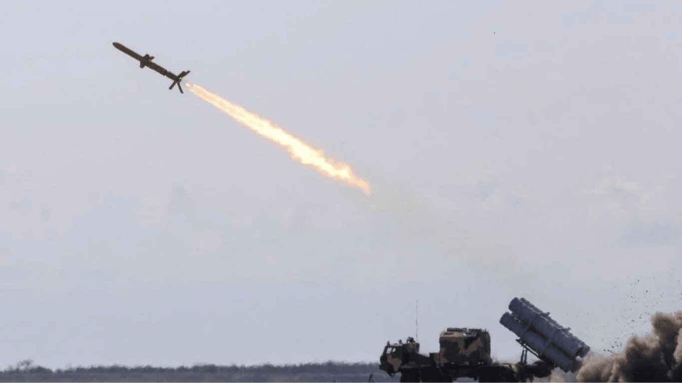 В Одесской области силы ПВО сбили две управляемые авиационные ракеты рф