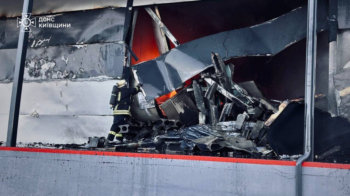 Внаслідок пожежі на Київщині постраждав чоловік