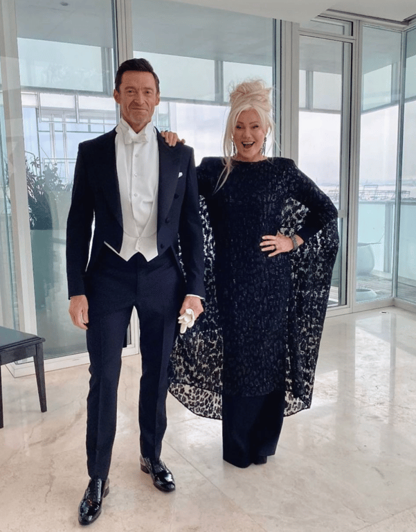 Бывшая Хью Джекмана привлекла внимание новым спутником - фото 1