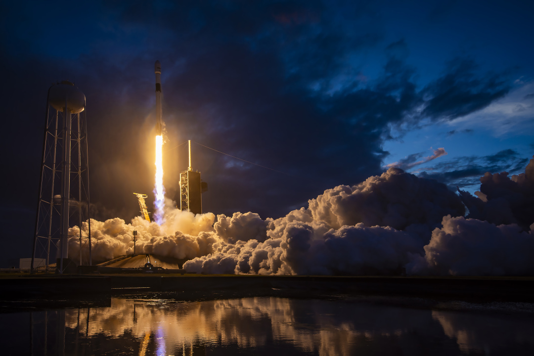 запуск супутників у космос