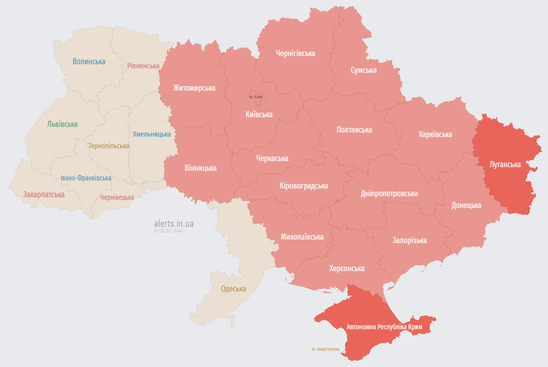 Карта повітряних тривог увечері 1 серпня. Фото: alerts.in.ua