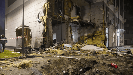 У Києві масштабні руйнування після обстрілу — деталі від Кличка - 285x160