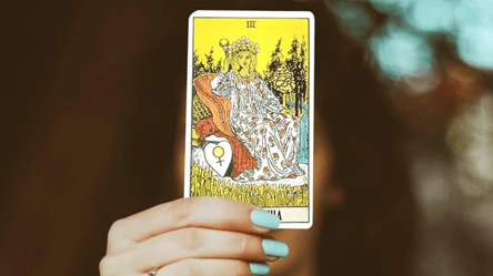 Эти знаки Зодиака получат особенный сюрприз на выходные по Таро - 285x160