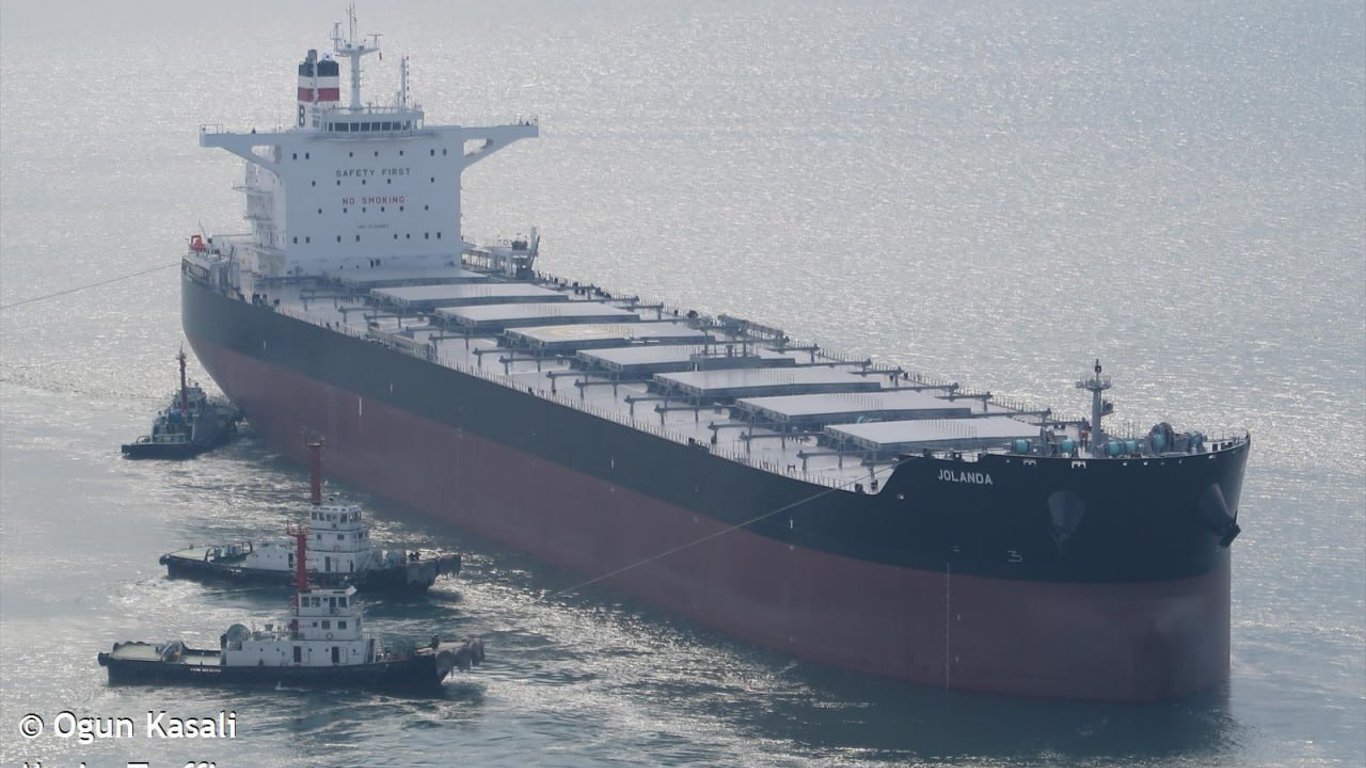 В порты Великой Одессы на загрузку идет караван судов: какие корабли входят