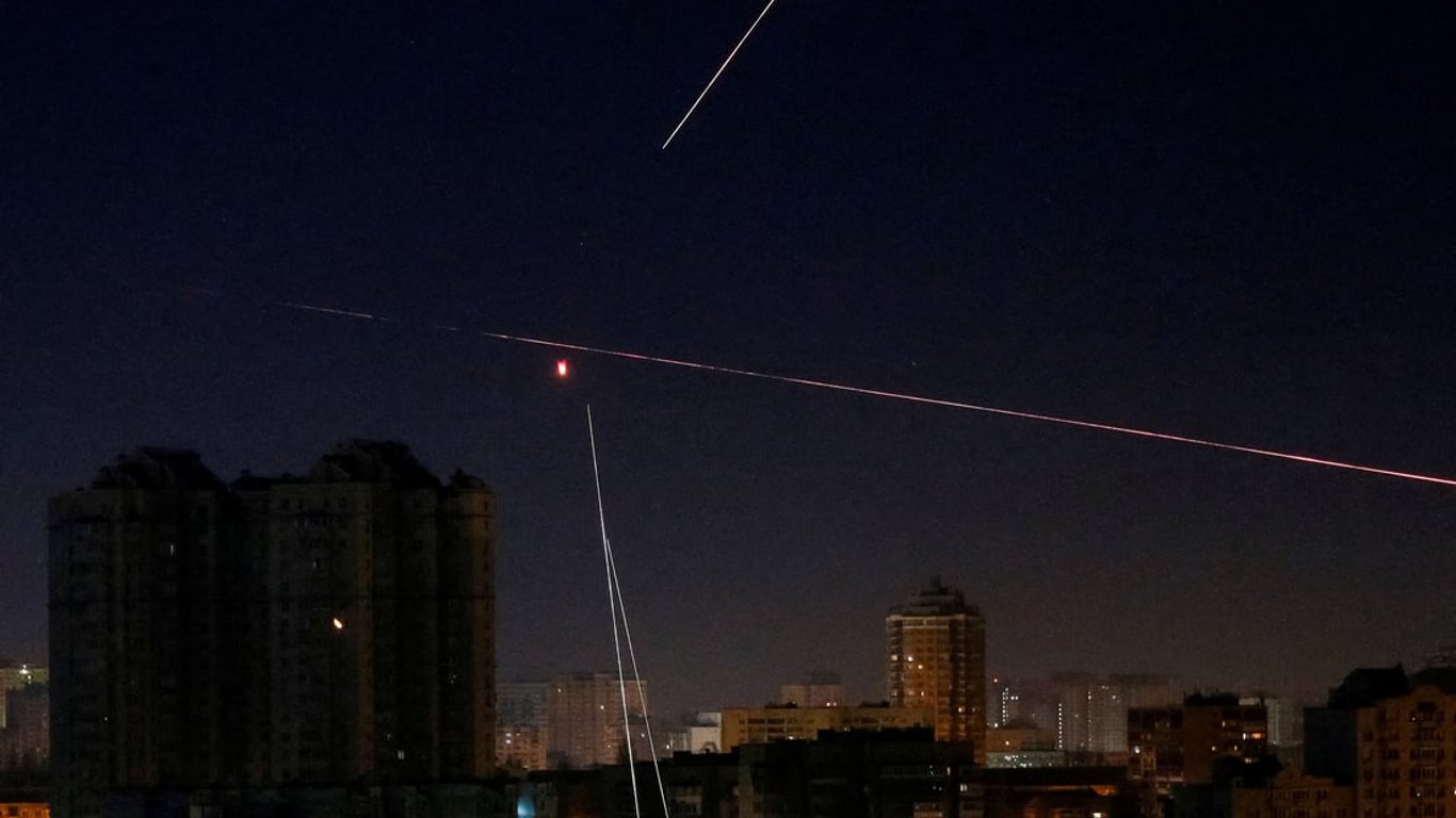 Почему Россия атакует Украину ночью: в Воздушных силах объяснили