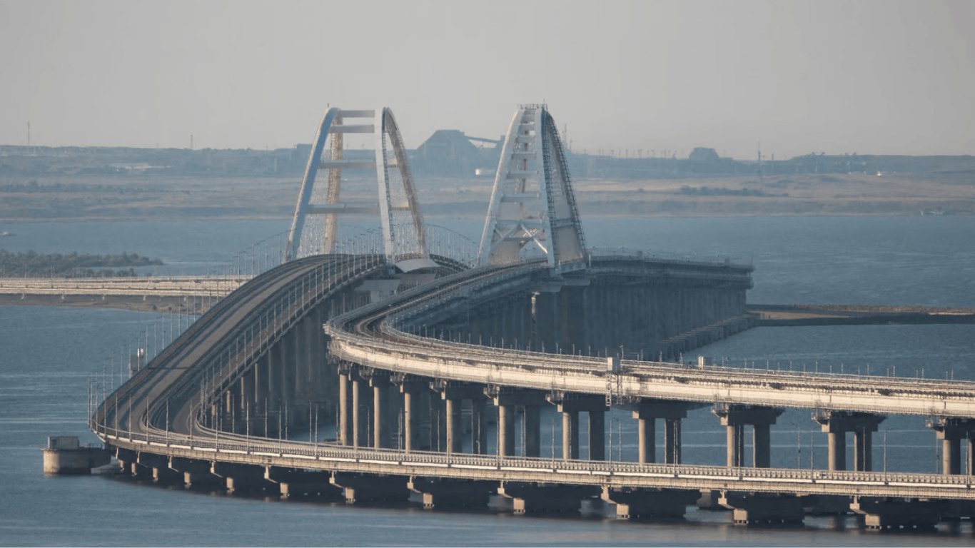 Военный эксперт назвал оружие, с которым Украина сможет полностью уничтожить Крымский мост