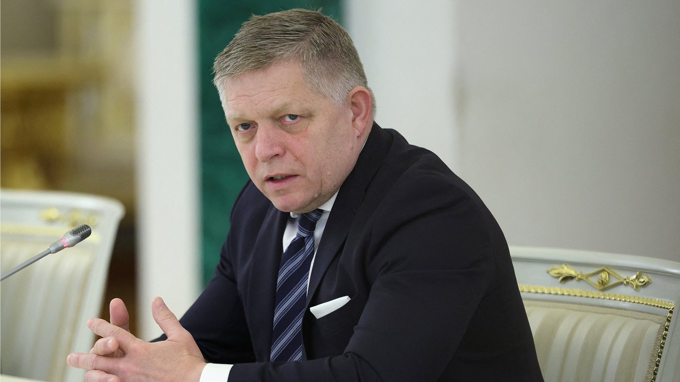 Фіцо: Зеленський має зателефонувати Путіну, якщо зацікавлений у зустрічі