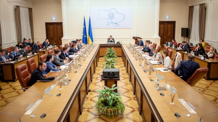 Какое отношение у украинцев к правительству — опрос - 285x160
