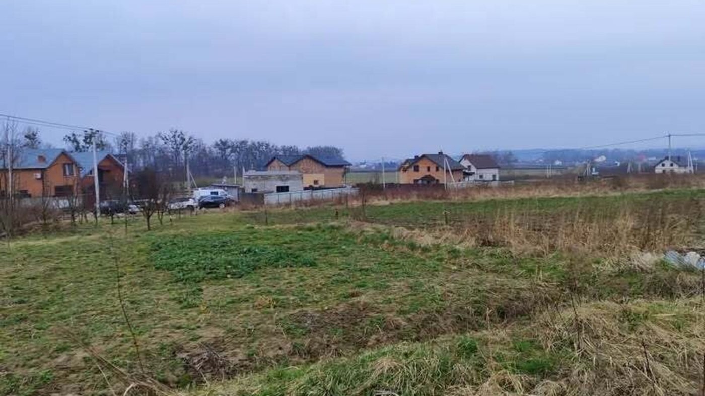 На Львівщині продали землю