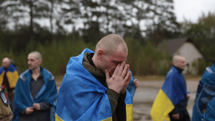 Военный заявил, что РФ крайне редко обменивает "азовцев" - 285x160