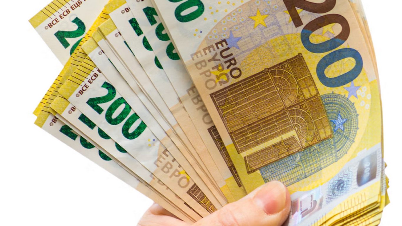 Грошова допомога — як отримати за програмою EU4Youth 6 тис. євро
