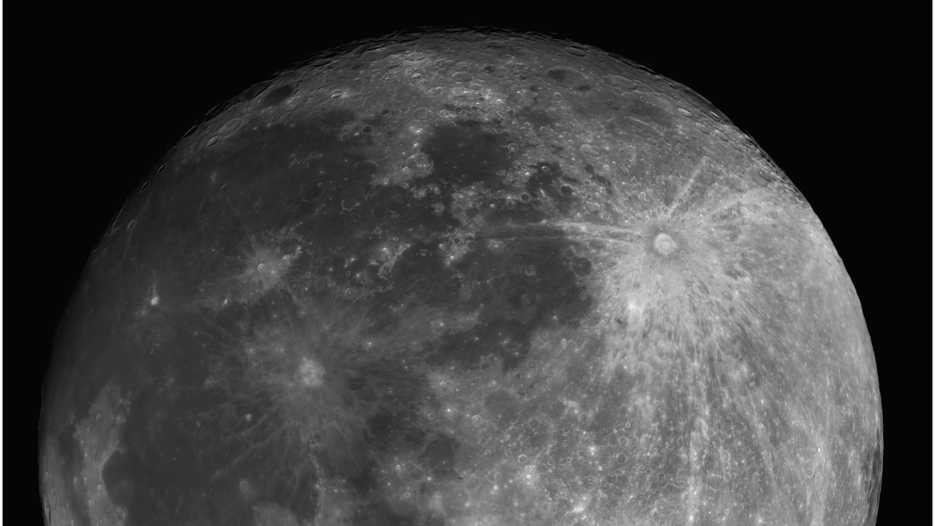 Ученые наконец-то рассказали, что скрывается внутри Луны