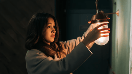 Відключення світла на Харківщині — які графіки на завтра - 285x160