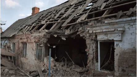 Оккупанты обстреляли жилые дома в Днепропетровской области: что известно - 285x160