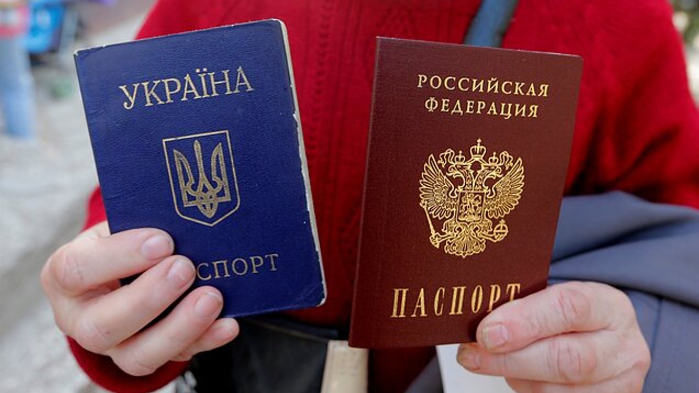 Практично всі жителі Нової Каховки вже мають російські паспорти, — мер міста