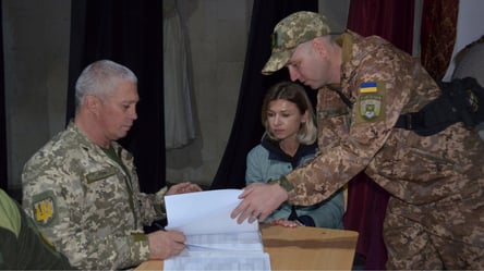 Хто з жінок в Україні має стати на військовий облік вже у березні — категорії - 290x160