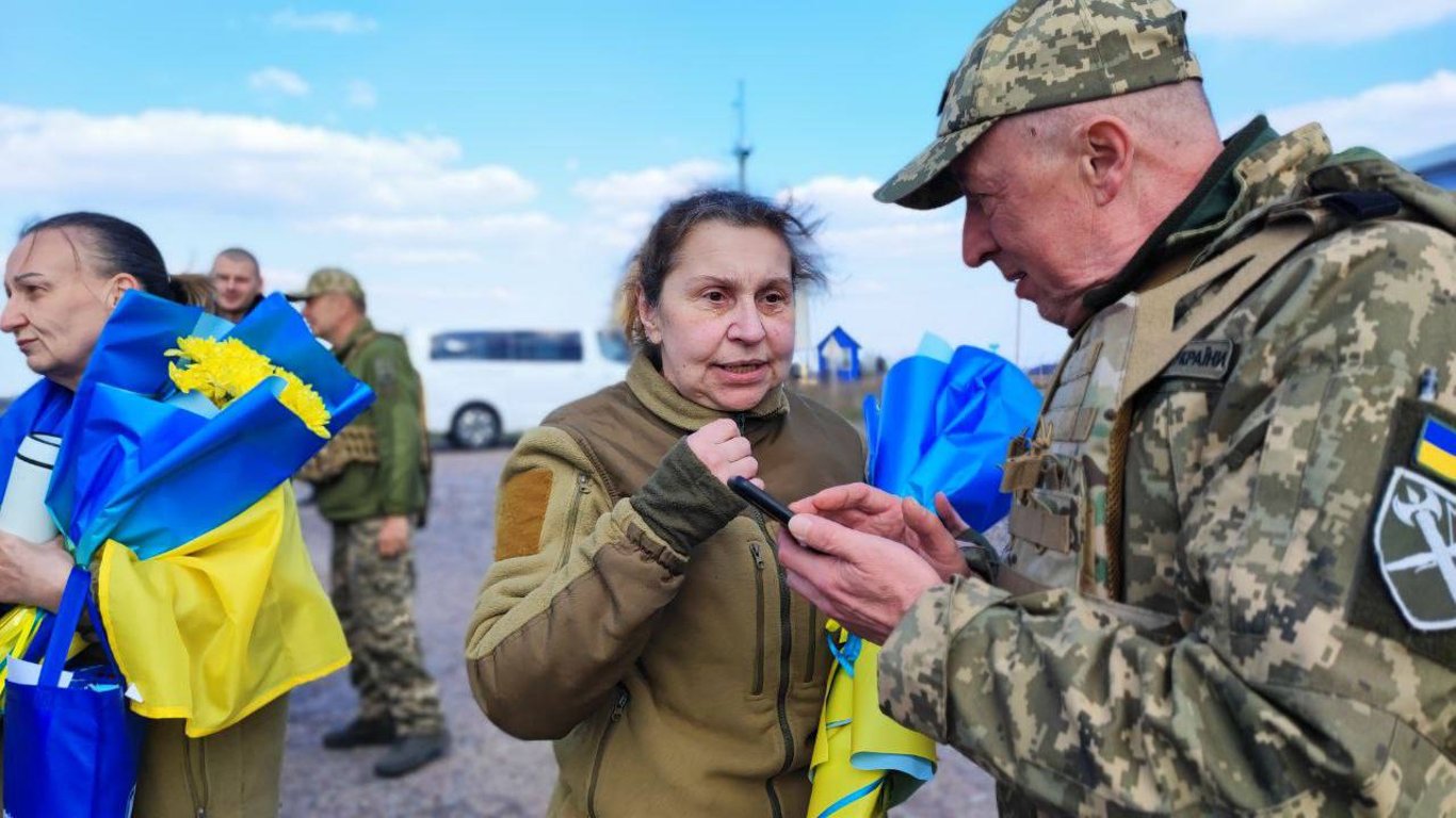 Стало відомо, скільки українських військових повернули з полону рф з початку великої війни