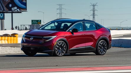 Авторитетное жюри назвало лучший автомобиль 2026 года - 285x160