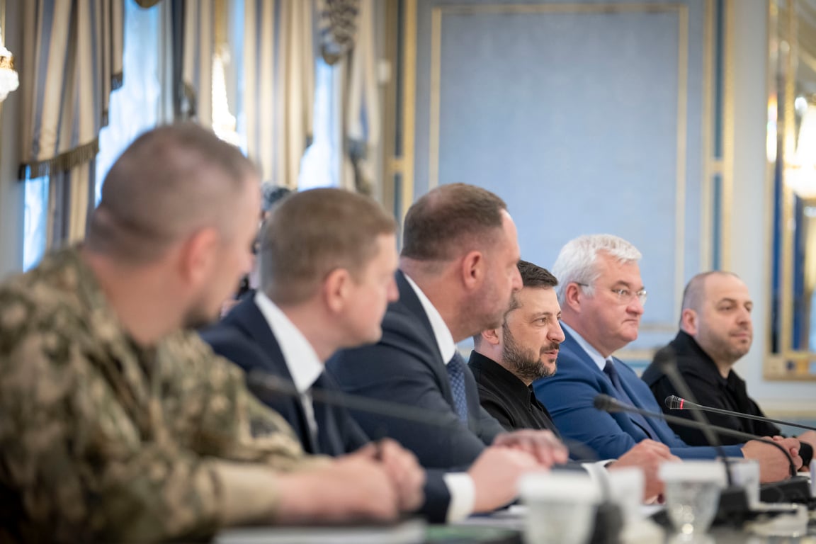 Келлог з візитом в Україні 14 липня