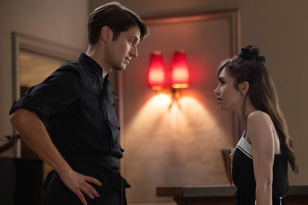 Серіал Емілі в Парижі - фото