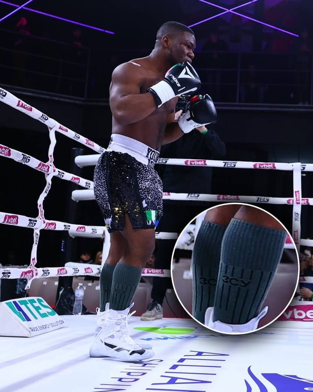 Нигерийский боксер надел носки ВСУ