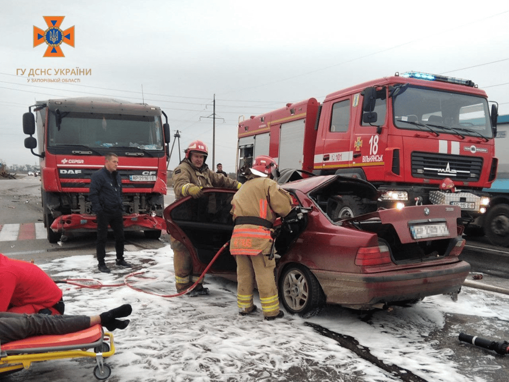 В Запорожье произошло жуткое ДТП — стали известны подробности автотрощи