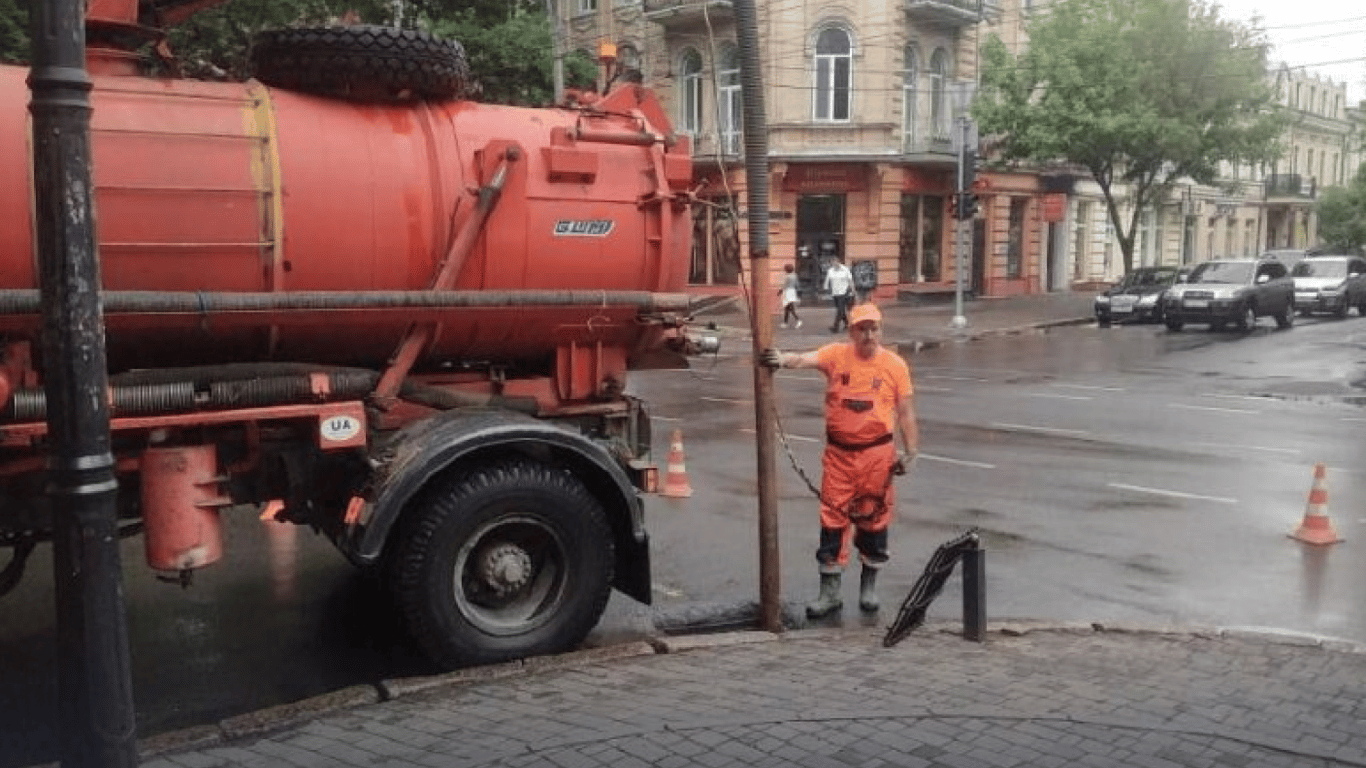 Ремонт доріг в Одесі: які ділянки варто об’їжджати