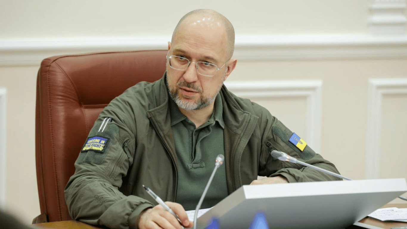 Денис Шмигаль оприлюднив е-декларацію — яка зарплата у прем'єра України
