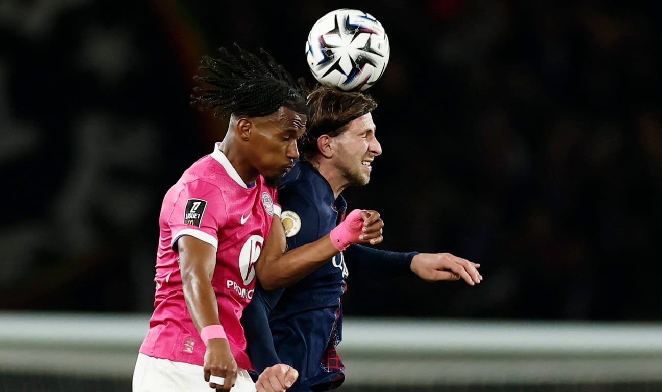 Илья Забарный в матче ПСЖ против Тулузы 3 апреля 2026 года