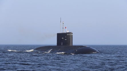 В Черном море снаряжен подводный ракетоноситель - 285x160