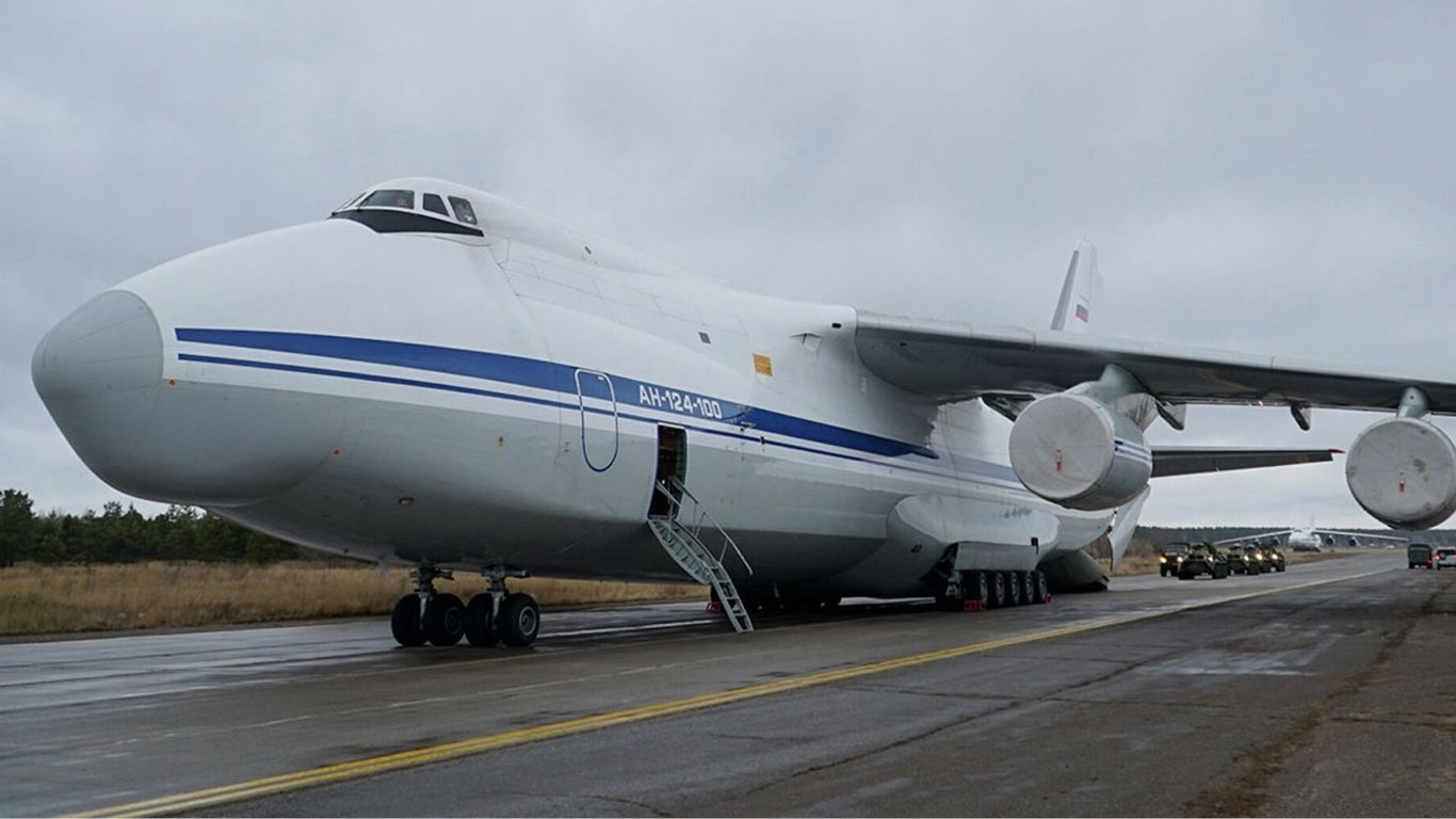 У РФ погрожують судом Канаді за конфіскований літак Ан-124