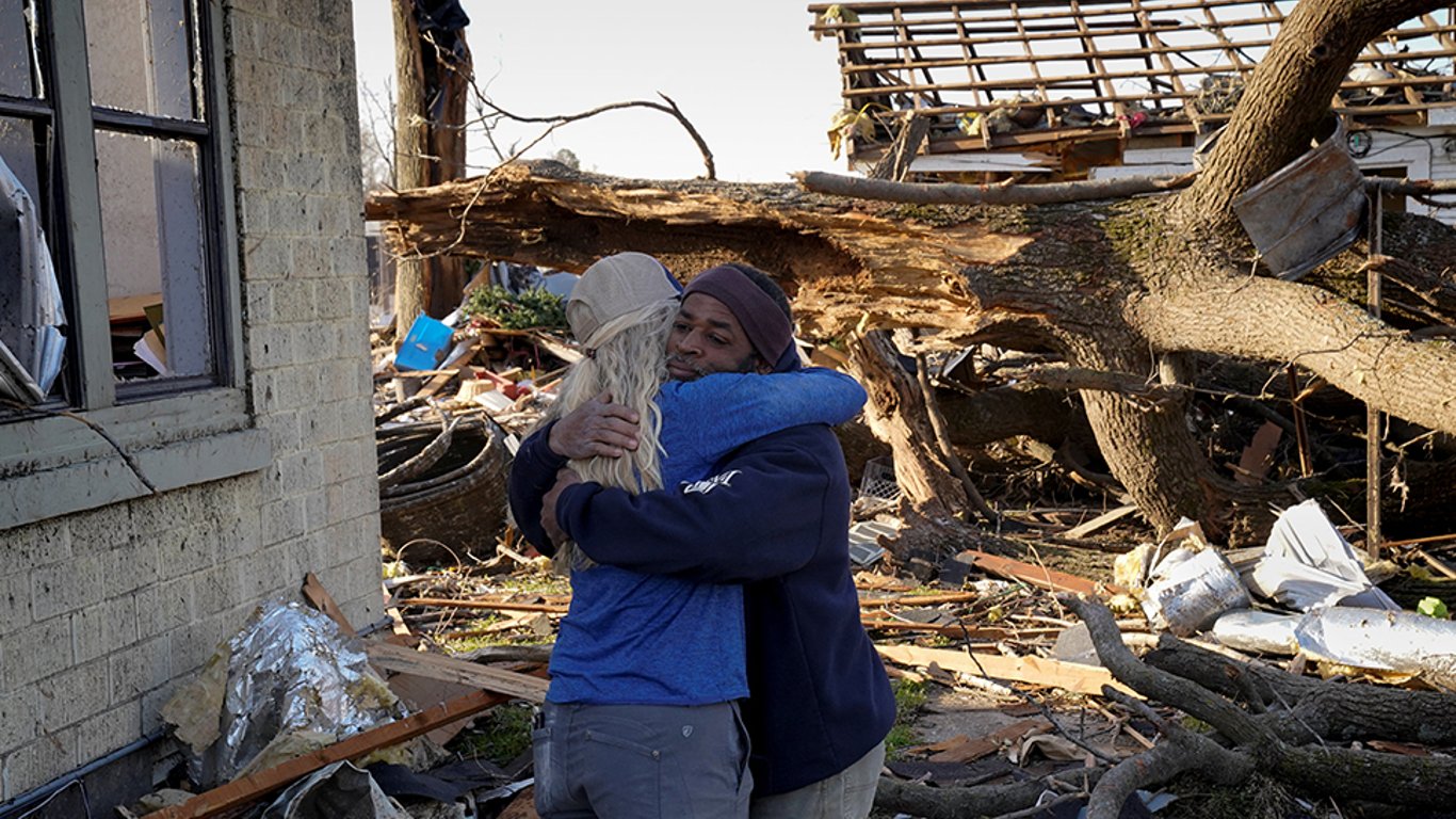 На востоке США погибли более 20 человек в результате шторма: фото последствий катаклизма