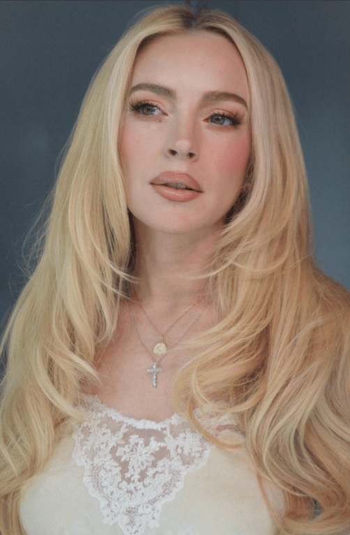 Ліндсі Лохан змінила стрижку