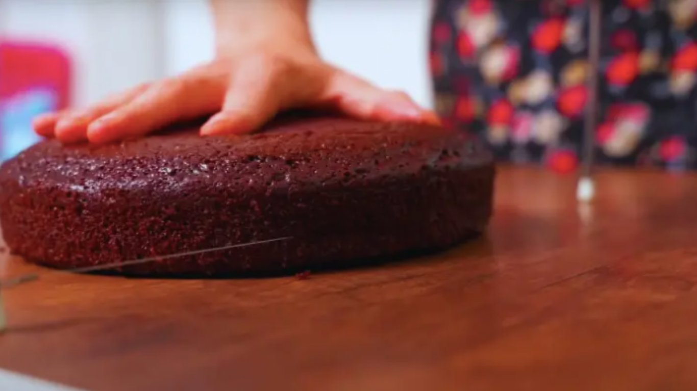 простий рецепт торта без міксера та кухонних ваг