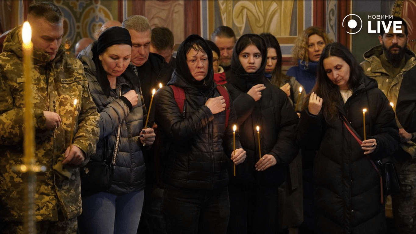 Відспівування Василя Ратушного в Михайлівському соборі