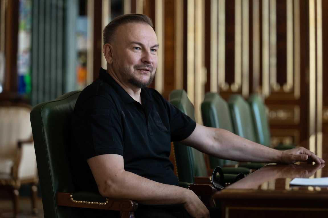 Зеленський обговорив із Білецьким ситуацію на на Донеччині та Харківщині - фото 2