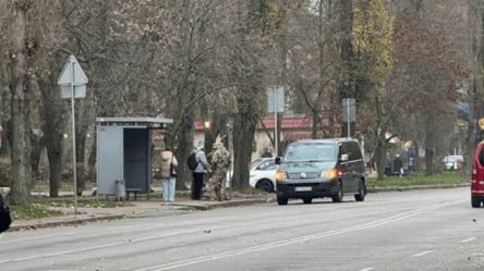 Напал с ножом — в Одессе мужчина ранил военного ТЦК - 285x160